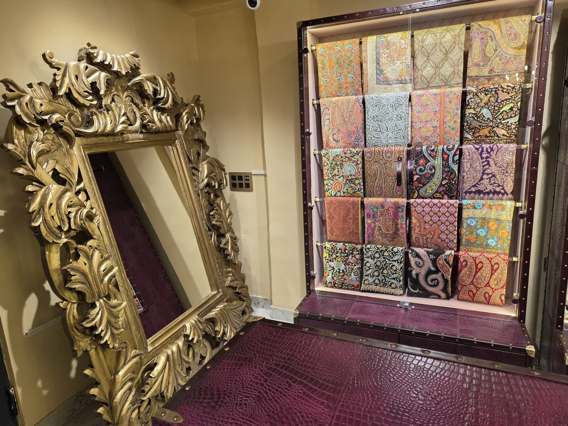 Pashmina Store Gallery 5